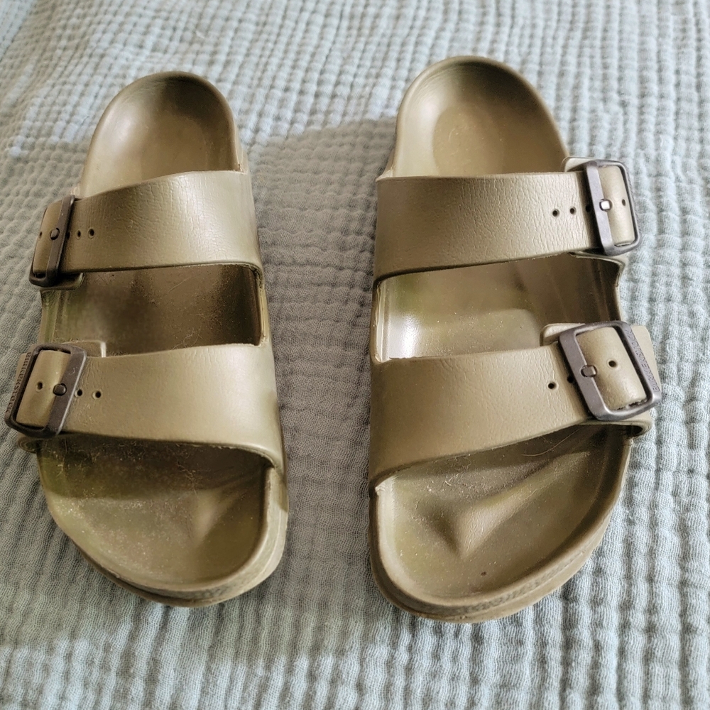 Birkenstock Arizona Sandals - Olive, Waterproof. Sz 40/9